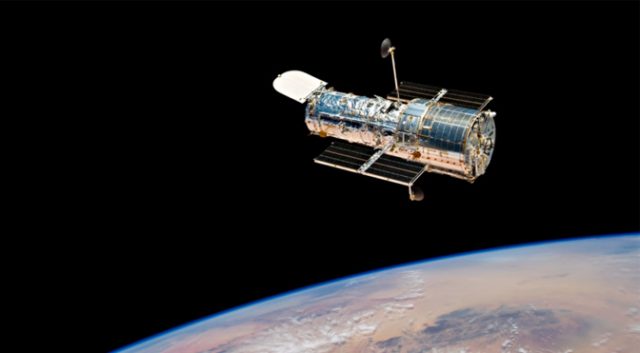 Detection of a Glitch in the Hubble Space Telescope's Camera has been made